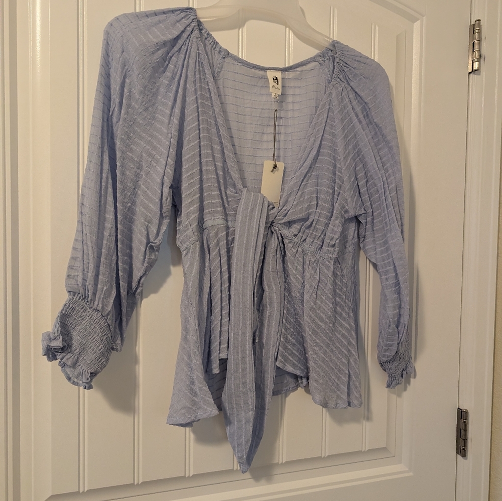 LAWLESS Blue and White Tie Front Ruched Blouse